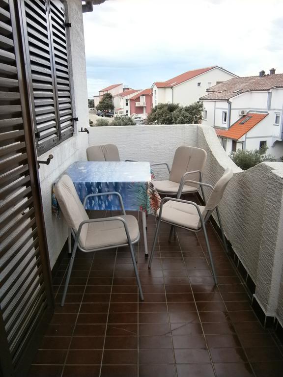 Apartments Baka Jelka Mandre Exterior photo